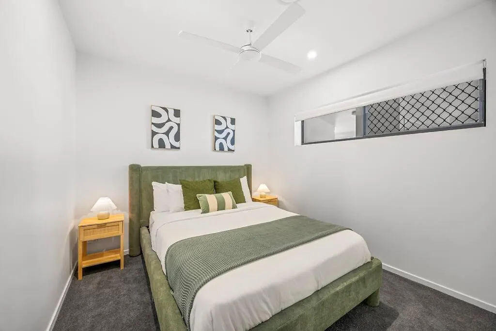 Family Retreat - Free Secure Car Park, Garden City Westfield Shopping, Restaurants Brisbane Australia