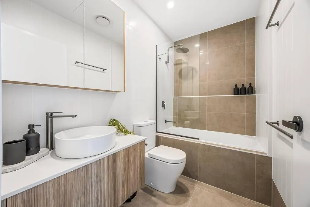 Family Retreat - Free Secure Car Park, Garden City Westfield Shopping, Restaurants Brisbane